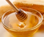 Science backs old fashioned belief in the healing powers of honey