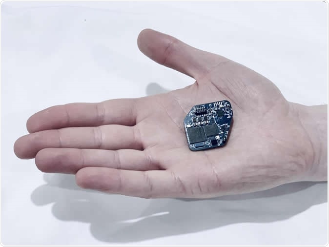 The WAND chip is designed with custom integrated circuits that can record the full signal from both subtle brain waves and strong electrical pulses delivered by the stimulator. Image Credit: Rikky Muller, UC Berkeley