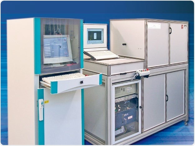 Complete test station for 100% quality control of nebulizer membranes.