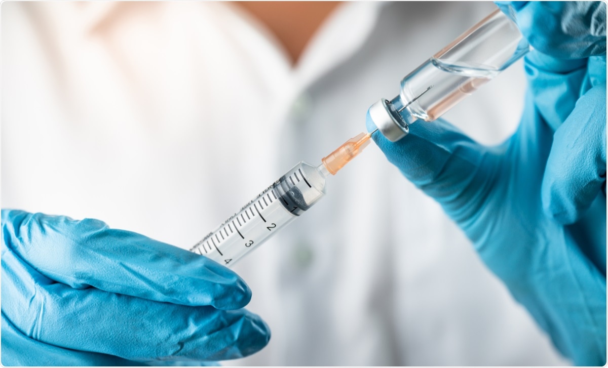 Study: Social Media Study of Public Opinions on Potential COVID-19 Vaccines: Informing Dissent, Disparities, and Dissemination. Image Credit: PhotobyTawat / Shutterstock