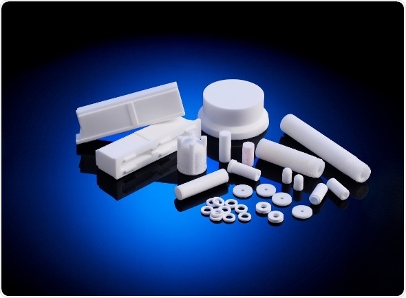 Effective porous plastic filters for respiratory devices