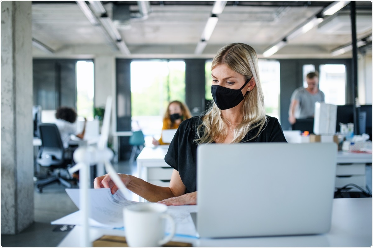 Study: SARS-CoV-2 Infection and Mitigation Efforts among Office Workers, Washington, DC, USA. Image Credit: Halfpoint / Shutterstock
