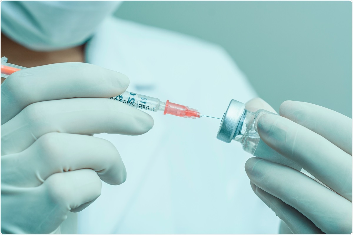 Study: Dynamics of anti-Spike IgG antibody level after the second BNT162b2 COVID-19 vaccination in health care workers. Image Credit: Matheus Nunes de Oliveira / Shutterstock.com