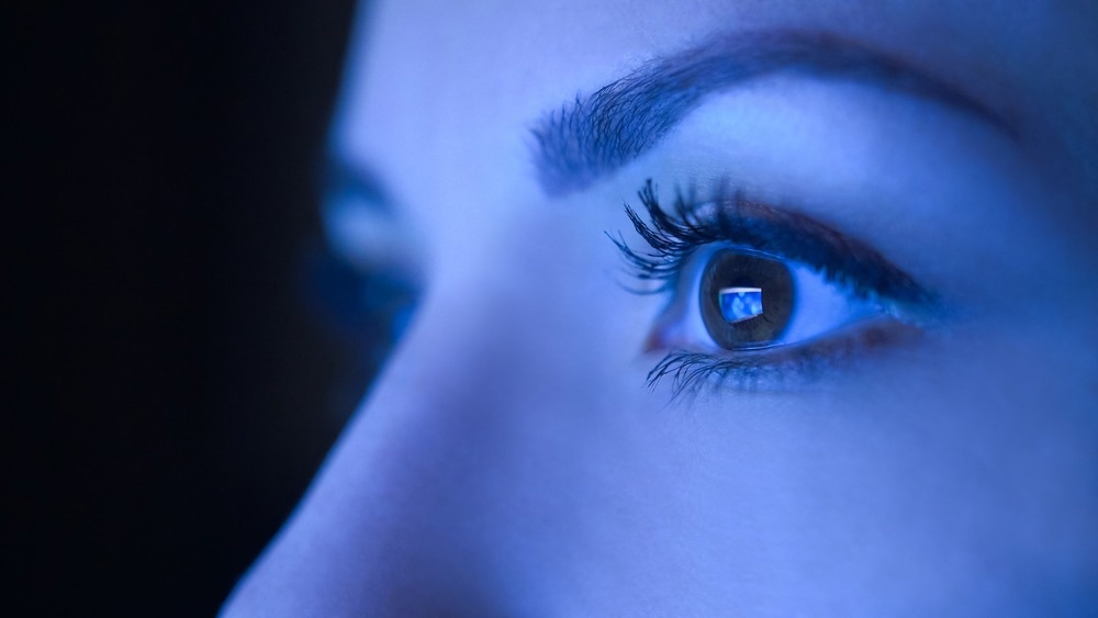 Can Blue Light Blocking Technology Combat Digital Eye Strain?