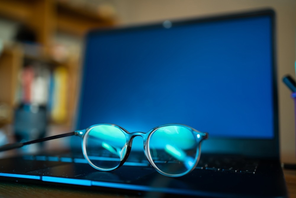 Eyeglasses with blue light filter can protect your eyes from screens. Image Credit: Wachiwit/Shutterstock.com