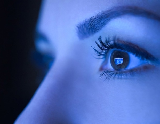 Can Blue Light Blocking Technology Combat Digital Eye Strain?