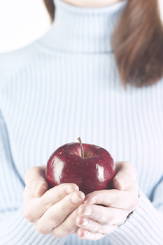 An apple a day can help keep breast cancer away, according to a study in rats by food scientists at Cornell University.