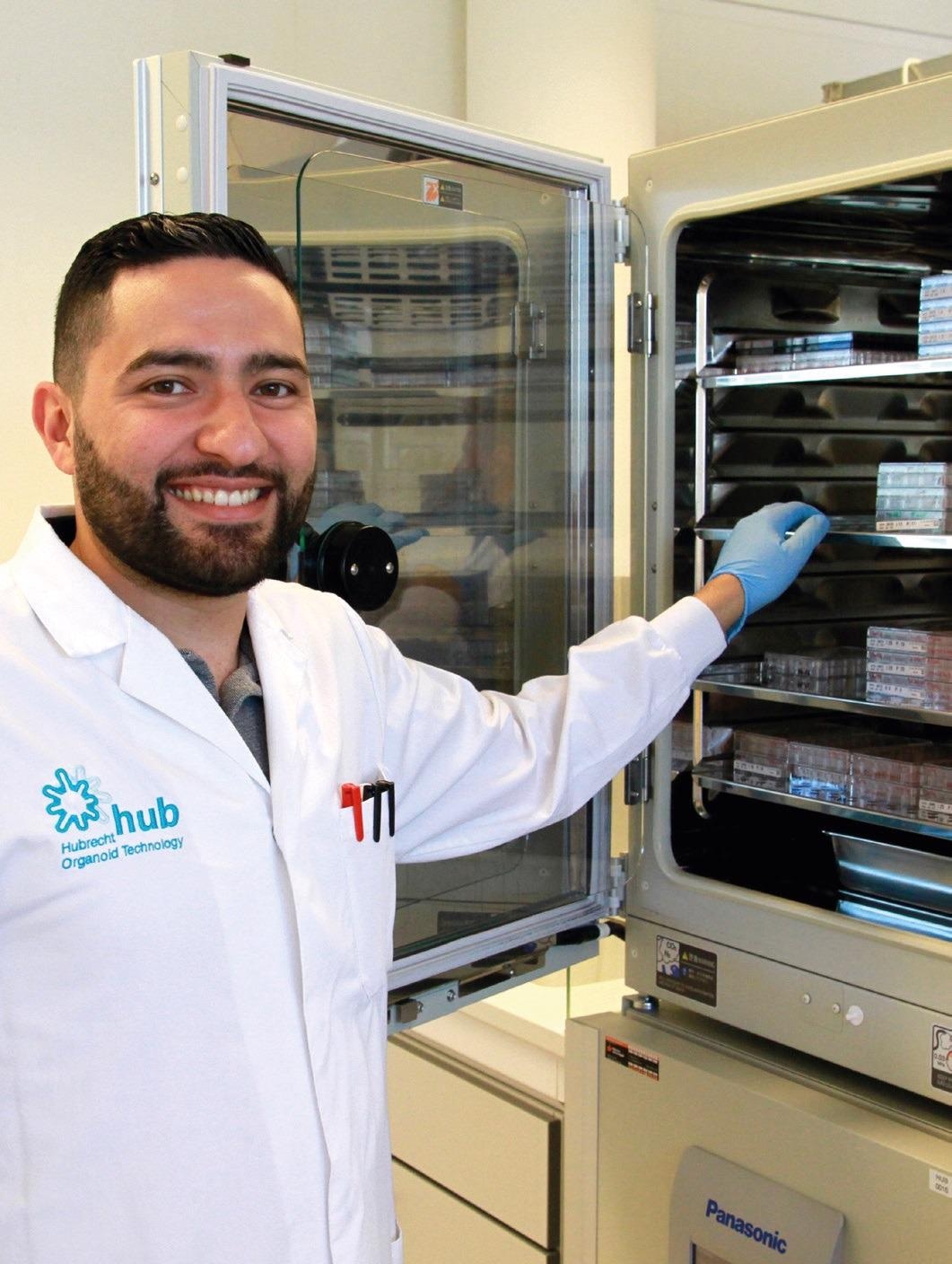 HUB (Hubrecht Organoid Technology) uses CO2 incubators by PHC Europe for cultivating organoids. Pictured is lab assistant Ramazan Senlice next to one of the currently seventeen incubators.