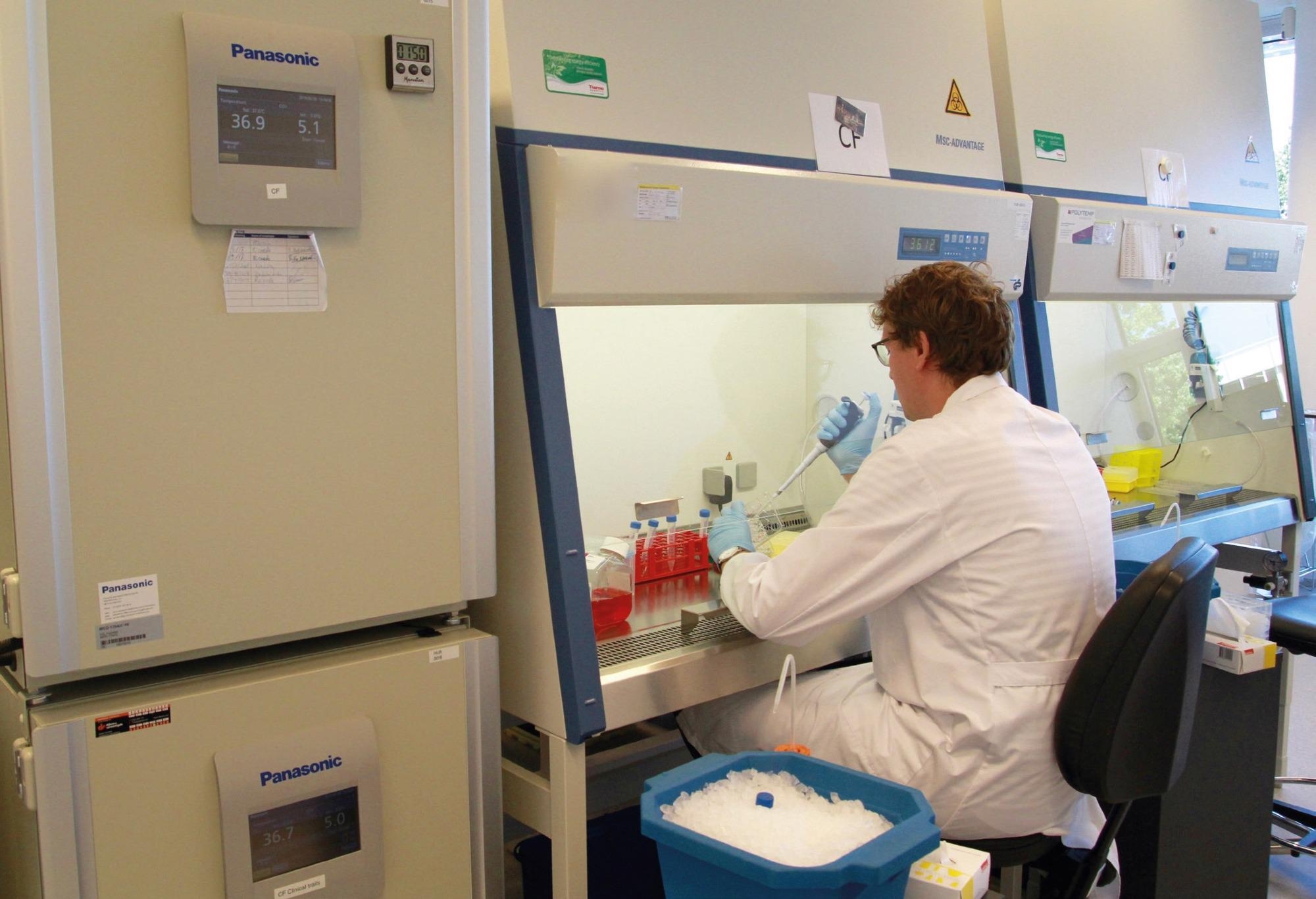 The laboratories for tissue cultivation are organisationally divided across three departments: oncology, CF and other illnesses, and screening.