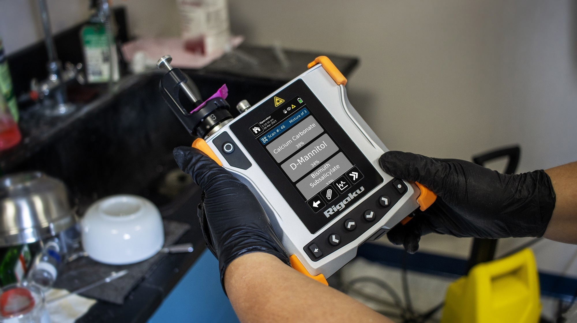 CQL Max-ID handheld 1064 nm Raman analyzer-chemical threat analysis