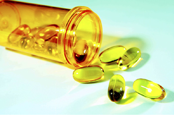 Researchers say that older people who take a daily fish or soy oil supplement can reduce their risk of developing irregular heart rhythm or sudden cardiac death.