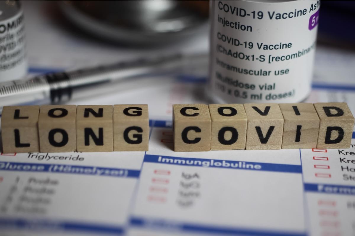 Study: Long Covid: Online patient narratives, public health communication and vaccine hesitancy. Image Credit: Ralf Liebhold/Shutterstock