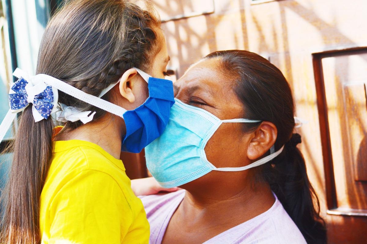Study: SARS-CoV-2 and endemic coronaviruses: Comparing symptom presentation and severity of symptomatic illness among Nicaraguan children. Image Credit: Ruslana Iurchenko/Shutterstock
