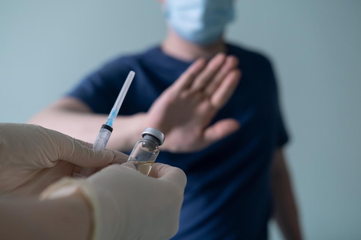 Study: Reasons for COVID-19 vaccine hesitancy in individuals with chronic health conditions. Image Credit: Anishka Rozhkova/Shutterstock