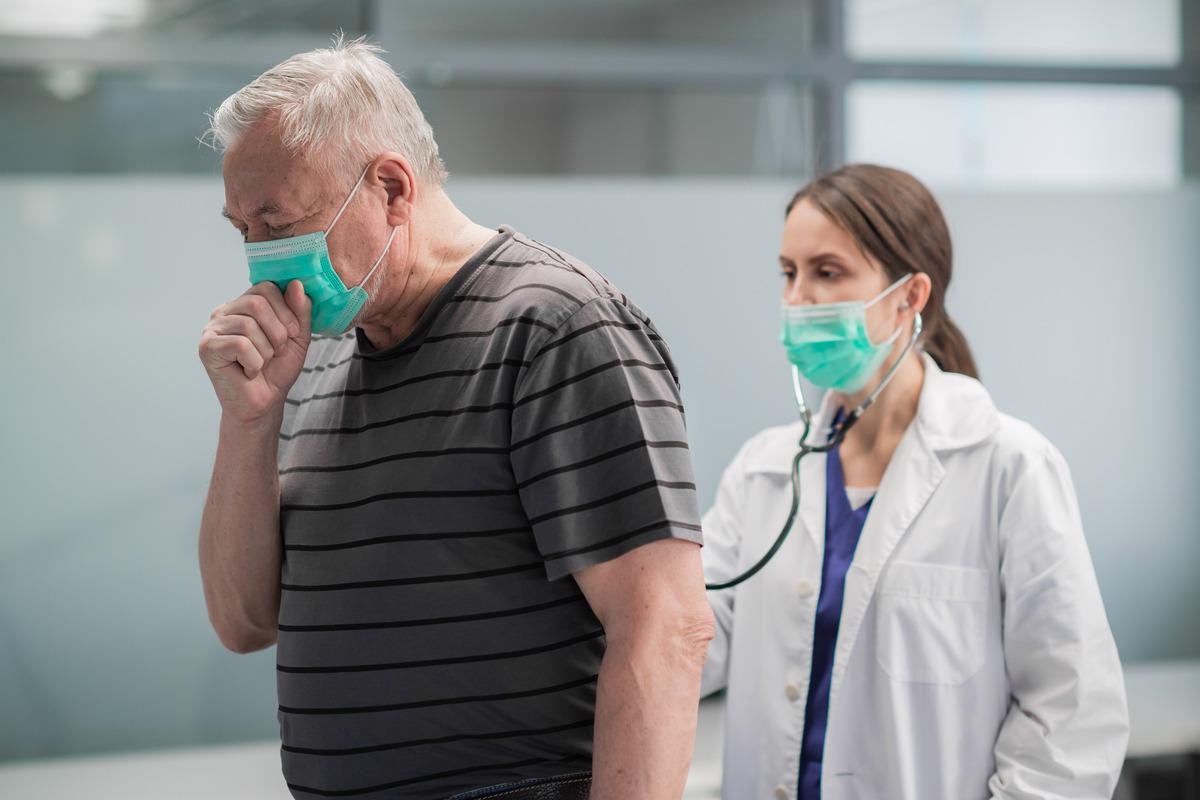 Study: Cardiopulmonary work up of patients with and without fatigue 6 months after COVID-19. Image Credit: Ann Kosolapova/Shutterstock