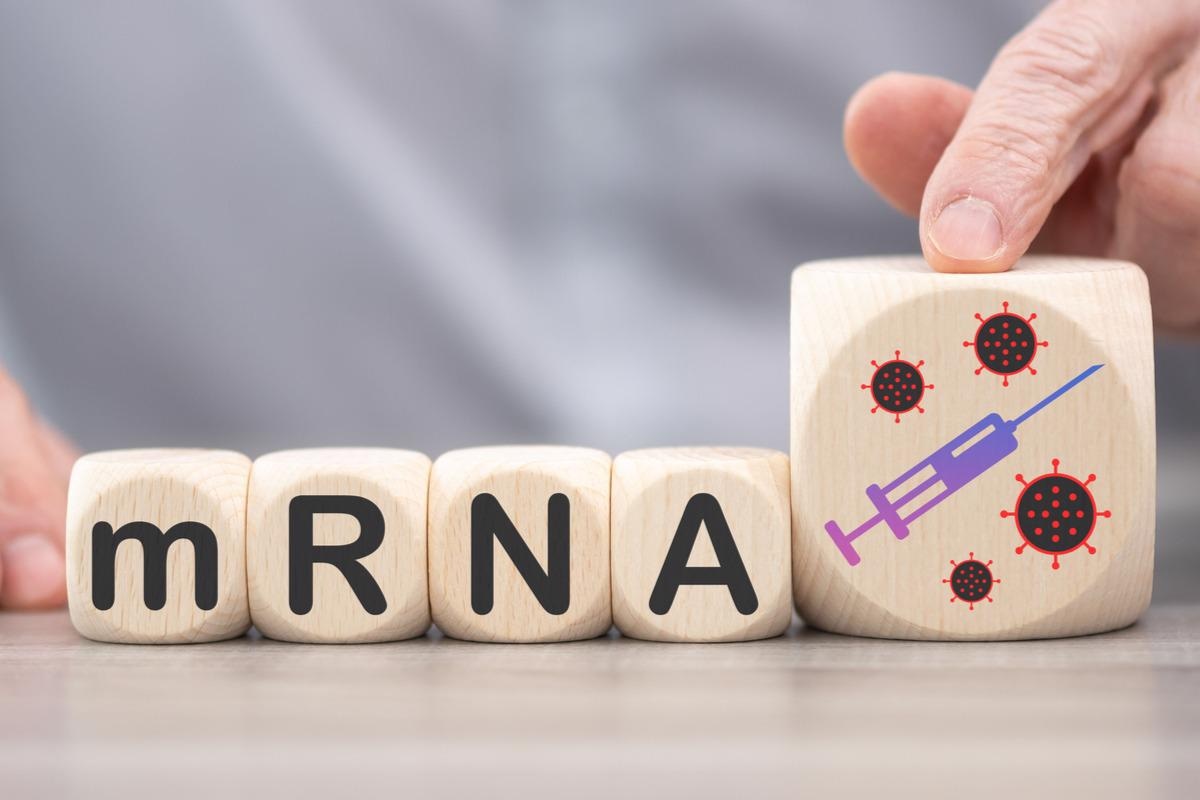 Study: Current Status and Future Perspectives on MRNA Drug Manufacturing. Image Credit: thodonal88/Shutterstock