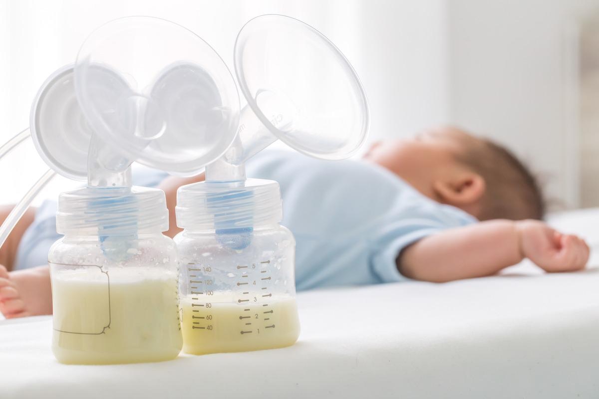 Los anticuerpos contra el SARS-CoV-2 permanecen en la leche materna después de la pasteurización de mujeres embarazadas