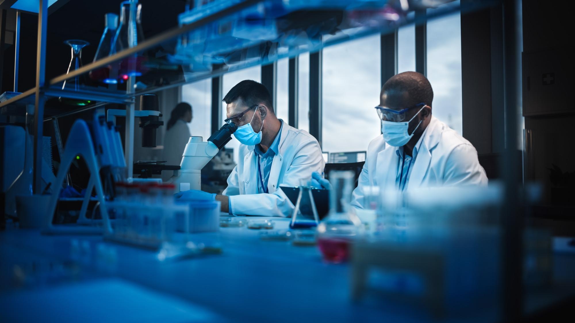 Study: A prospective study of asymptomatic SARS-CoV-2 infection among individuals involved in academic research under limited operations during the COVID-19 pandemicImage Credit: Gorodenkoff / Shutterstock