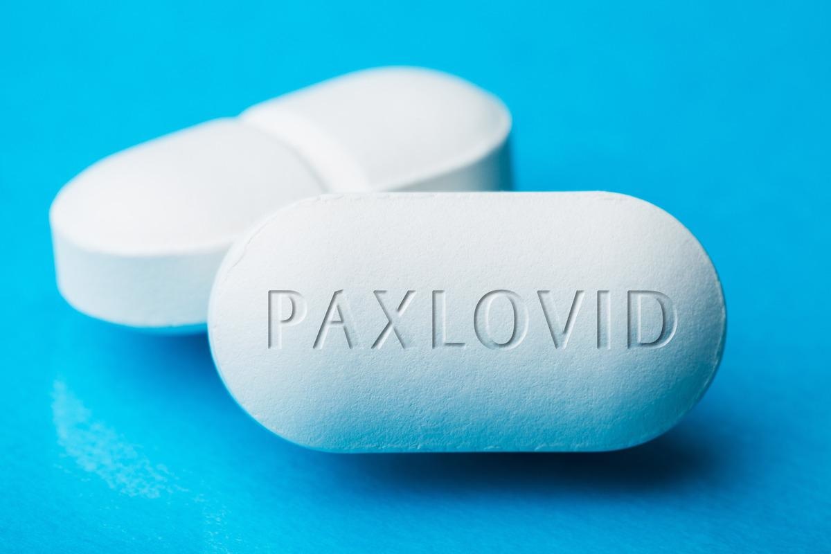 Study: Describing COVID-19 Patients During The First Two Months of Paxlovid (Nirmatrelvir/Ritonavir) Initiation in a Large HMO in Israel. Image Credit: Cryptographer/Shutterstock