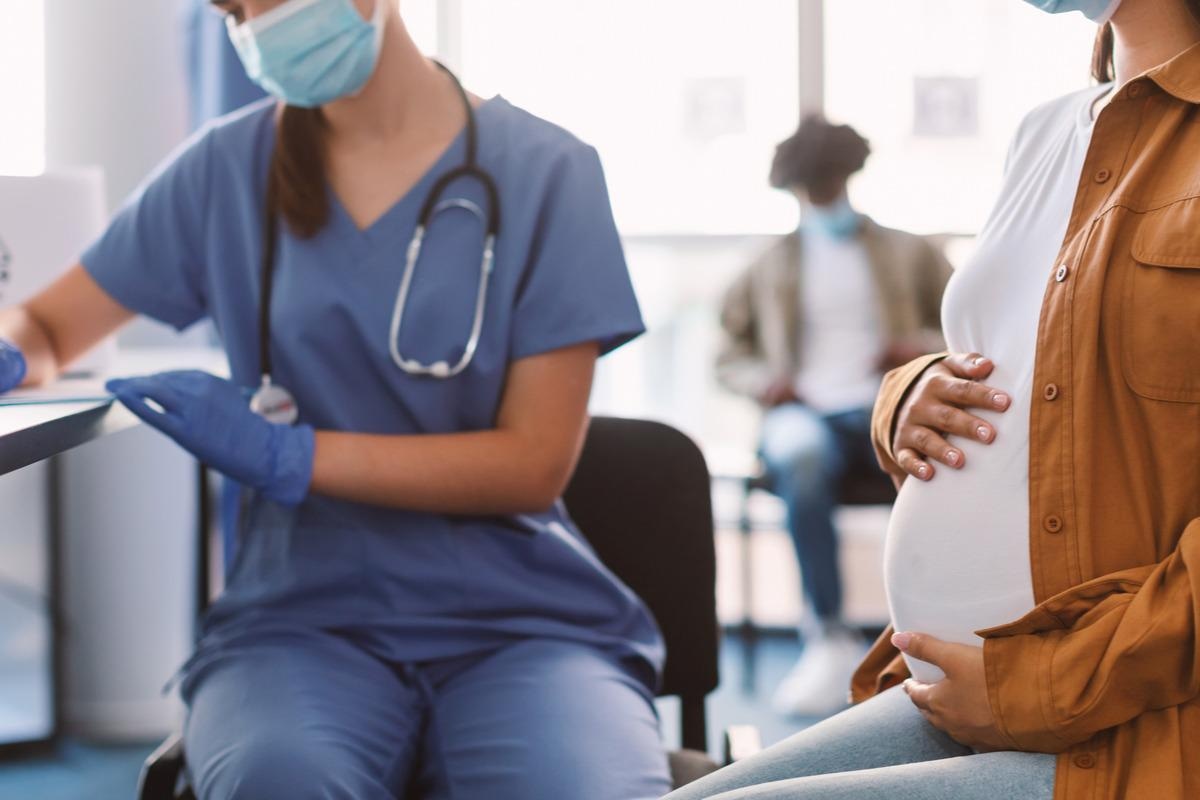Study: “Never let a good crisis go to waste”: Positives from disrupted maternity care in Australia during COVID-19. Image Credit: Prostock-studio/Shutterstock