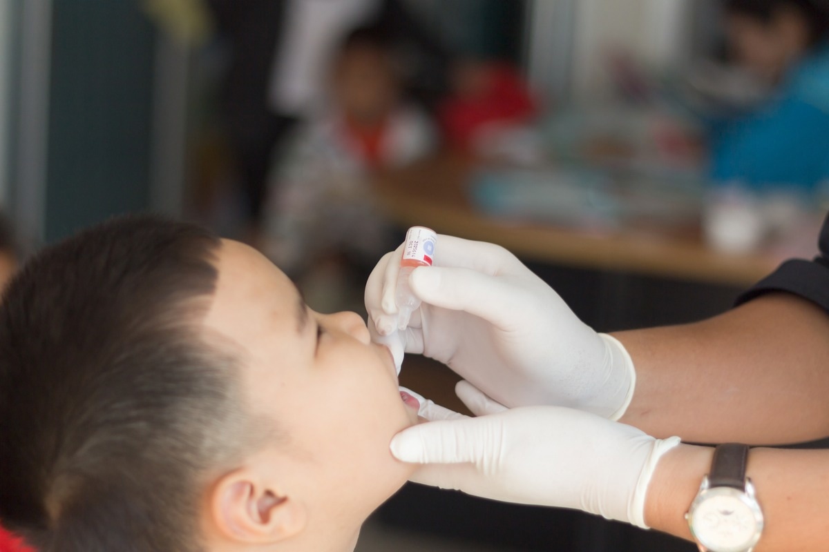 Study: Vaccination With Oral Polio Vaccine Reduces COVID-19 Incidence. Image Credit: frank60/Shutterstock