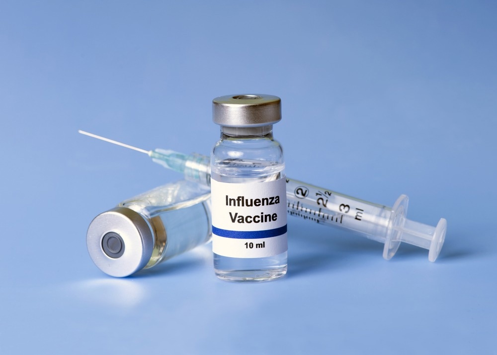 Study: The effect of influenza vaccine in reducing the severity of clinical outcomes in patients with COVID-19: a systematic review and meta-analysis. Image Credit: MedstockPhotos/Shutterstock