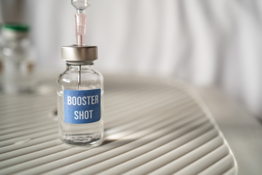 Study: Odds of Hospitalization for COVID-19 After 3 vs 2 Doses of mRNA COVID-19 Vaccine by Time Since Booster Dose. Image Credit: Wachiwit/Shutterstock