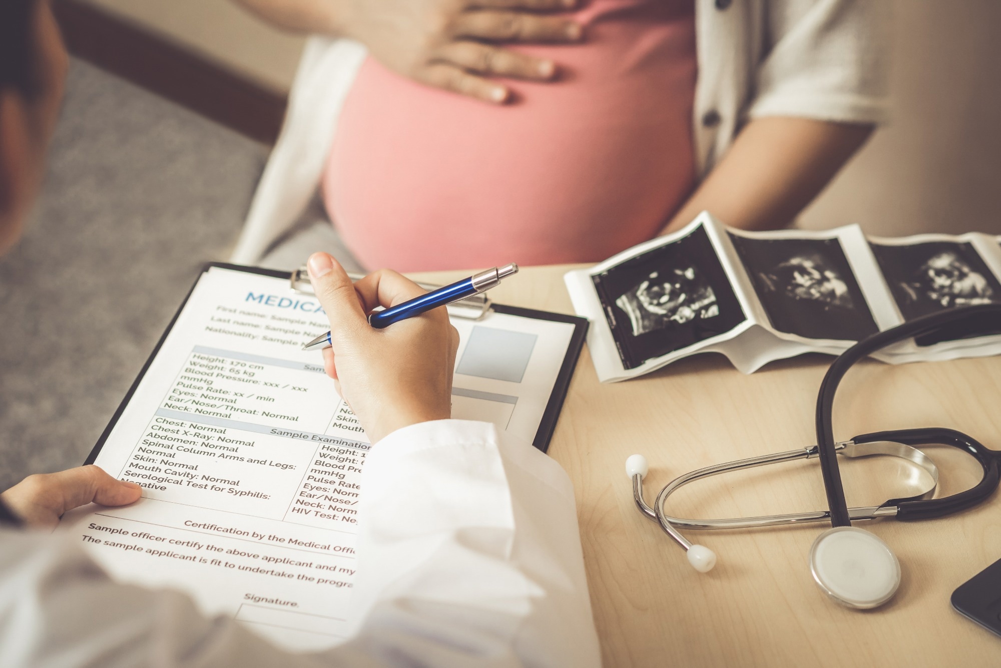 Étude : L'obésité maternelle et le microbiote intestinal sont associés au développement du cerveau fœtal.  Crédit d'image : Blue Planet Studio/Shutterstock
