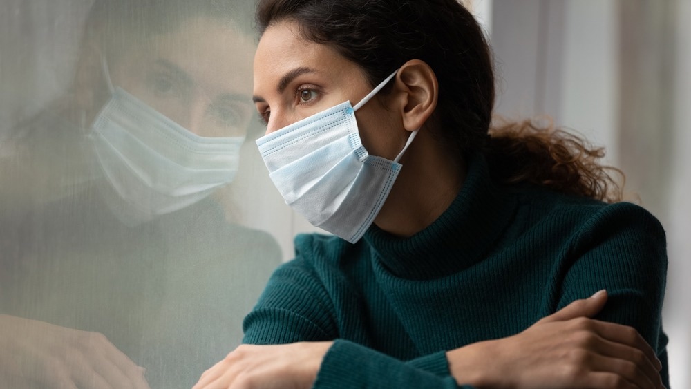Study: Health-related quality of life among persons with initial mild, moderate, and severe or critical COVID-19 at 1 and 12 months after infection: a prospective cohort study. Image Credit: fizkes/Shutterstock