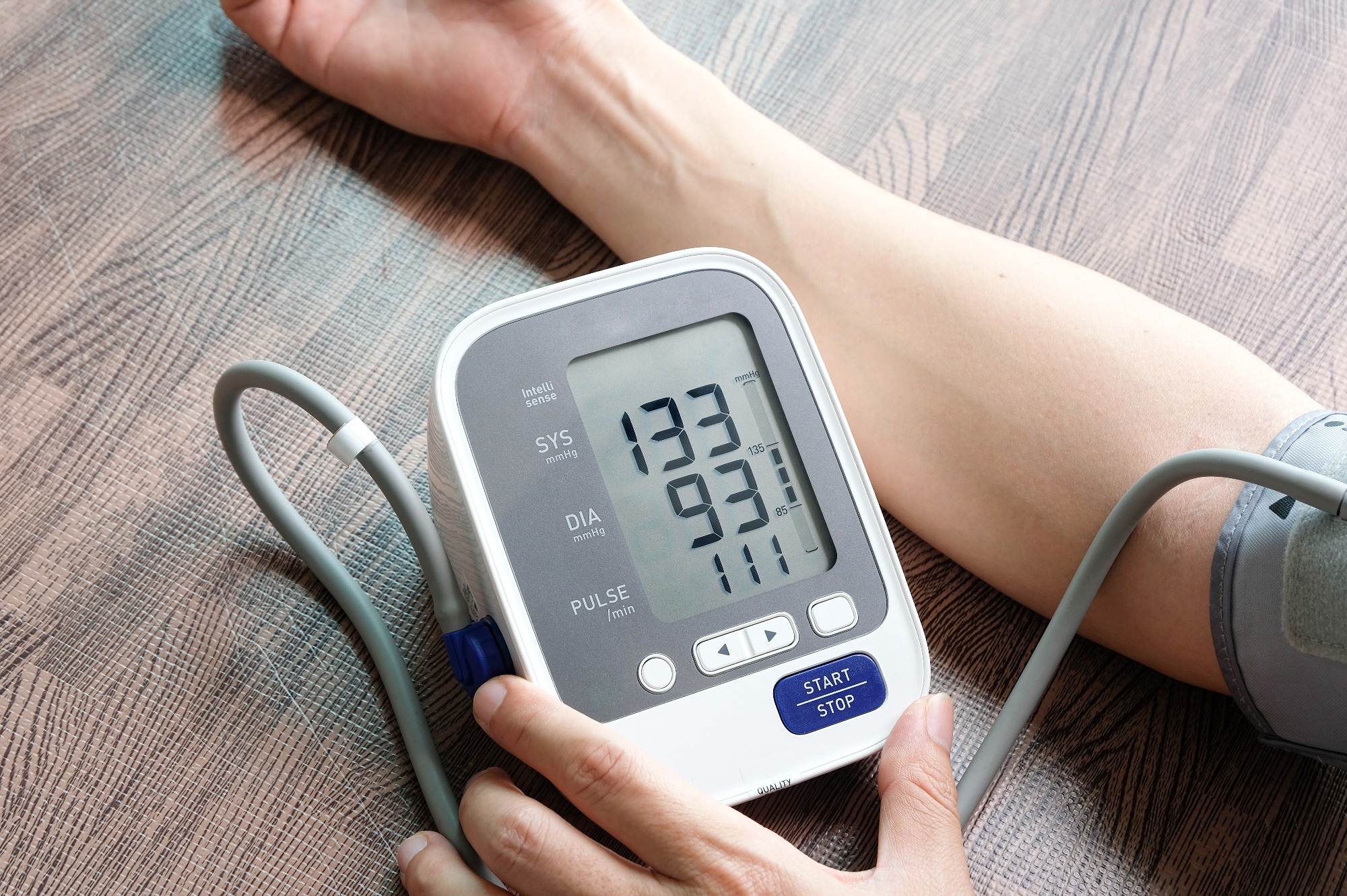 Study: Changes in Blood Pressure Outcomes Among Hypertensive Individuals During the COVID-19 Pandemic: A Time Series Analysis in Three US Healthcare Organizations. Image Credit: Me dia / Shutterstock