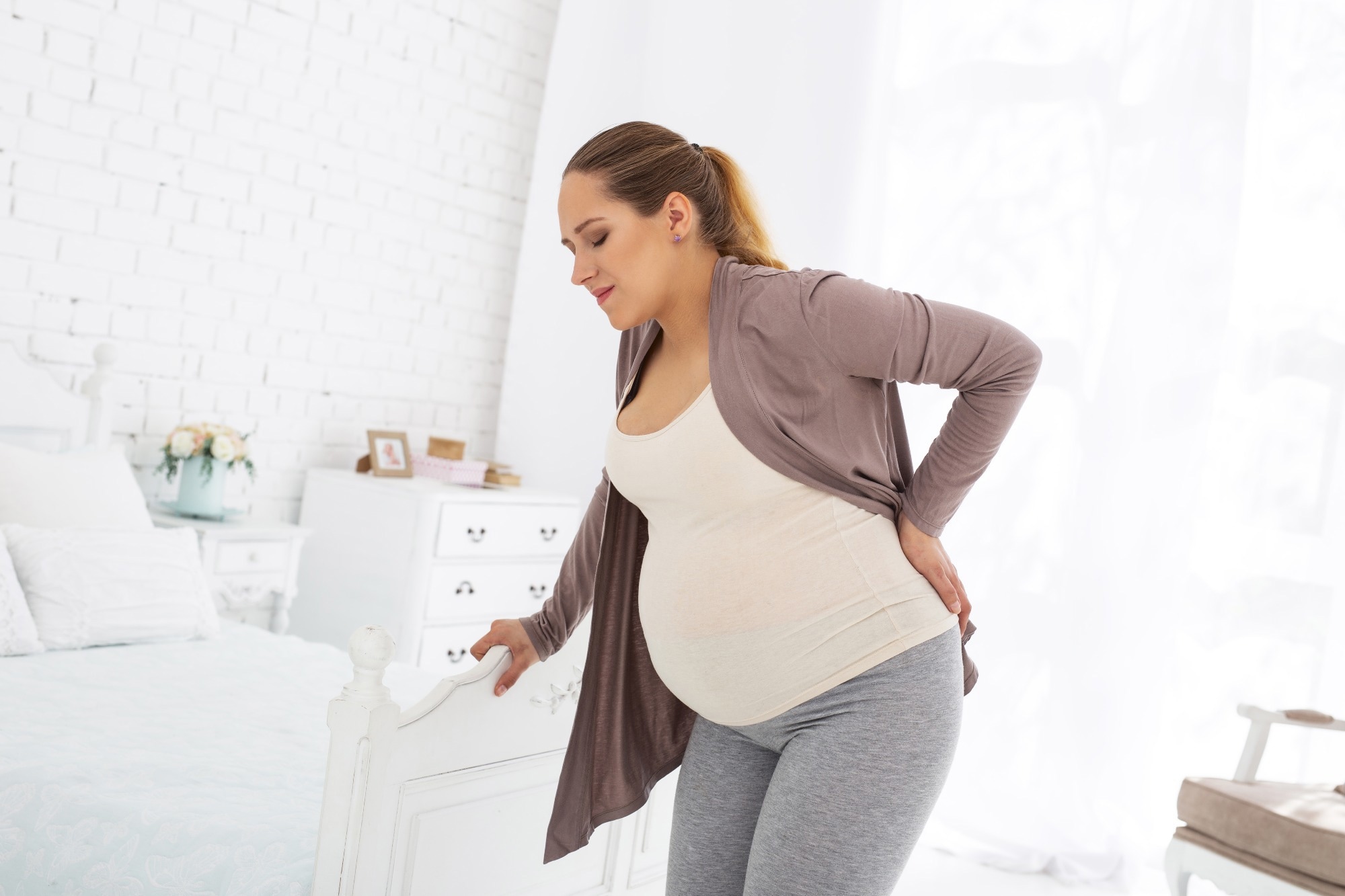 Study: Acupuncture for low back and/or pelvic pain during pregnancy: a systematic review and meta-analysis of randomised controlled trials. Image Credit: YAKOBCHUK VIACHESLAV/Shutterstock