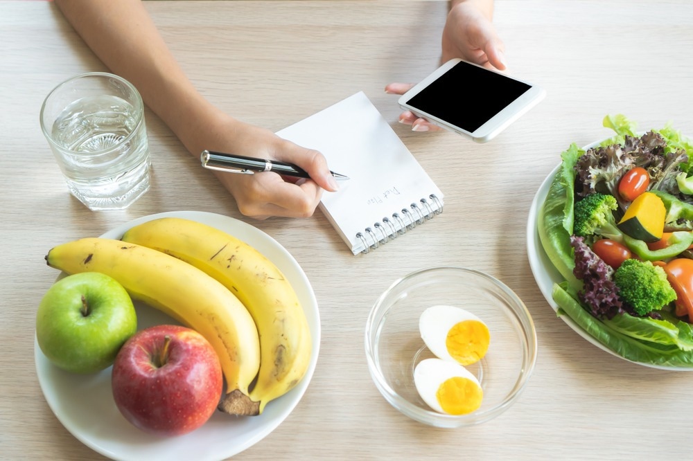 Study: Investigating the Effectiveness of Very Low-Calorie Diets and Low-Fat Vegan Diets on Weight and Glycemic Markers in Type 2 Diabetes Mellitus: A Systematic Review and Meta-Analysis. Image Credit: Pormezz / Shutterstock.com