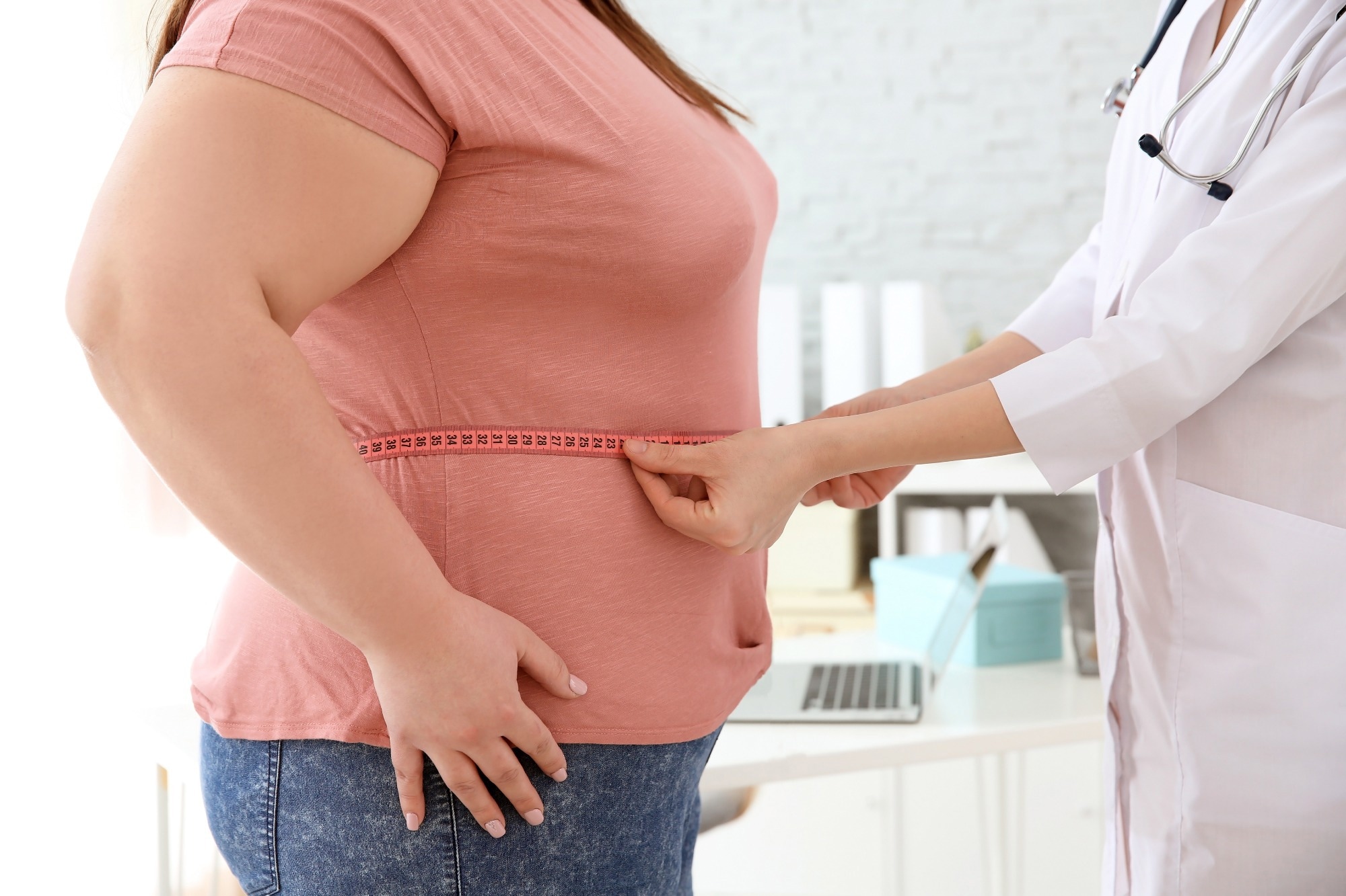 Study: What advice do general practitioners give to people living with obesity to lose weight? A qualitative content analysis of recorded interactions. Image Credit: New Africa/Shutterstock