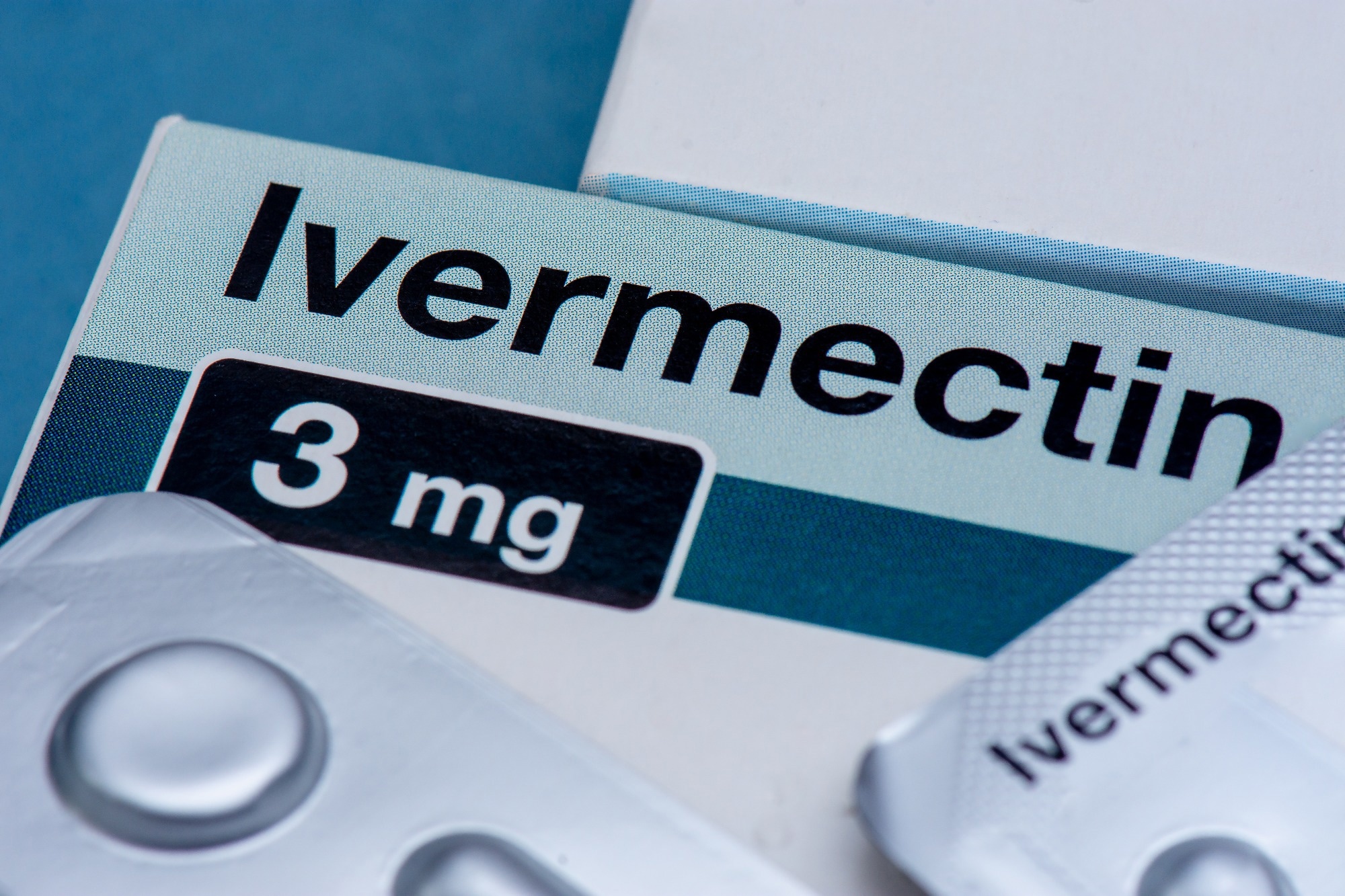 Study: Effect of Ivermectin 600 μg/kg for 6 days vs Placebo on Time to Sustained Recovery in Outpatients with Mild to Moderate COVID-19: A Randomized Clinical Trial. Image Credit: HJBC/Shutterstock