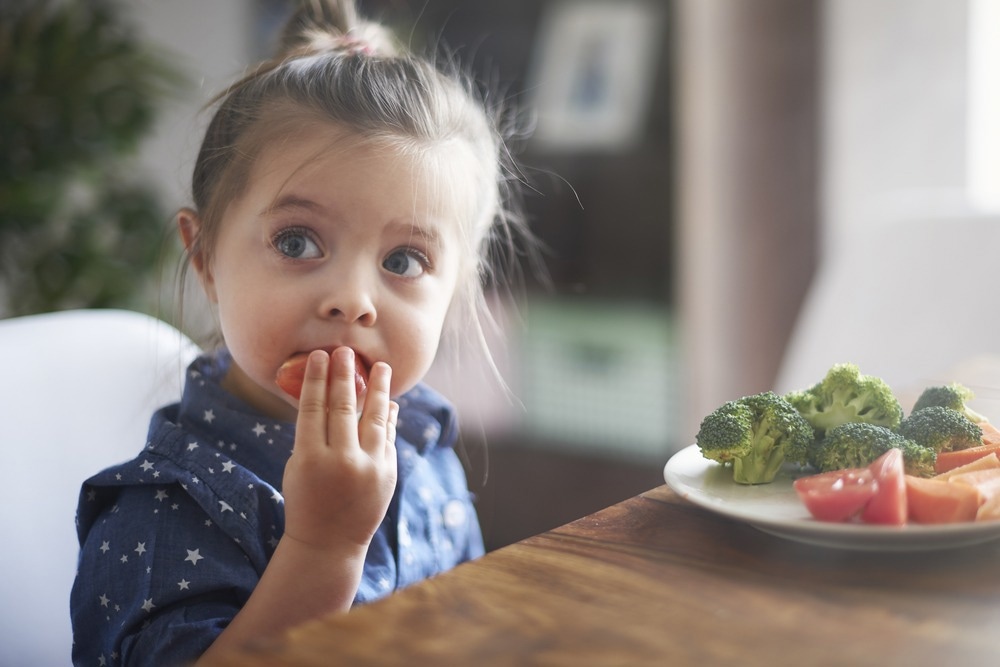 How does early life diet affect a child’s mental health and personality?