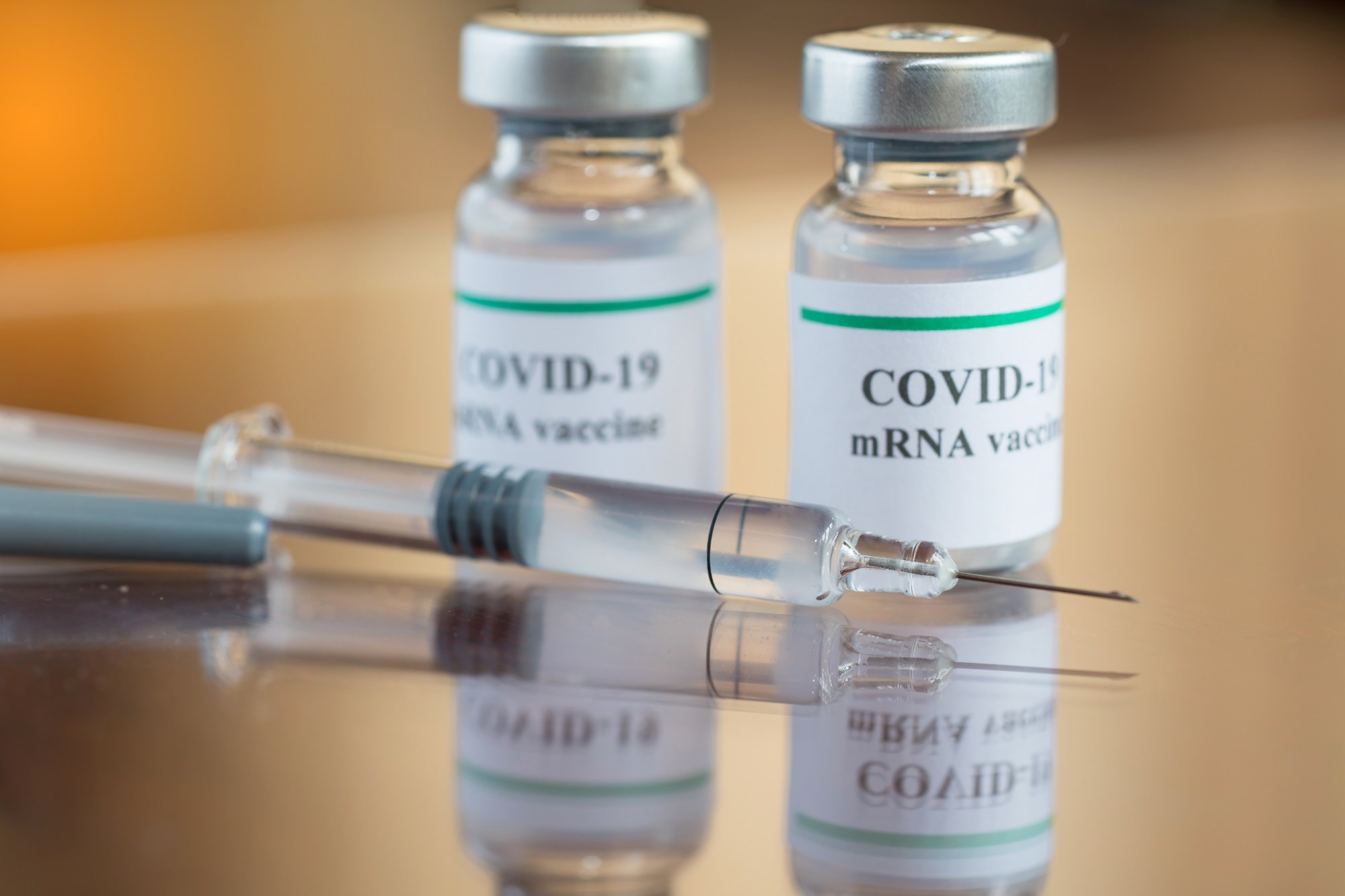 Badanie donosi o niskim przyjmowaniu dawek przypominających szczepionki COVID-19 przez osoby z obniżoną odpornością w Stanach Zjednoczonych