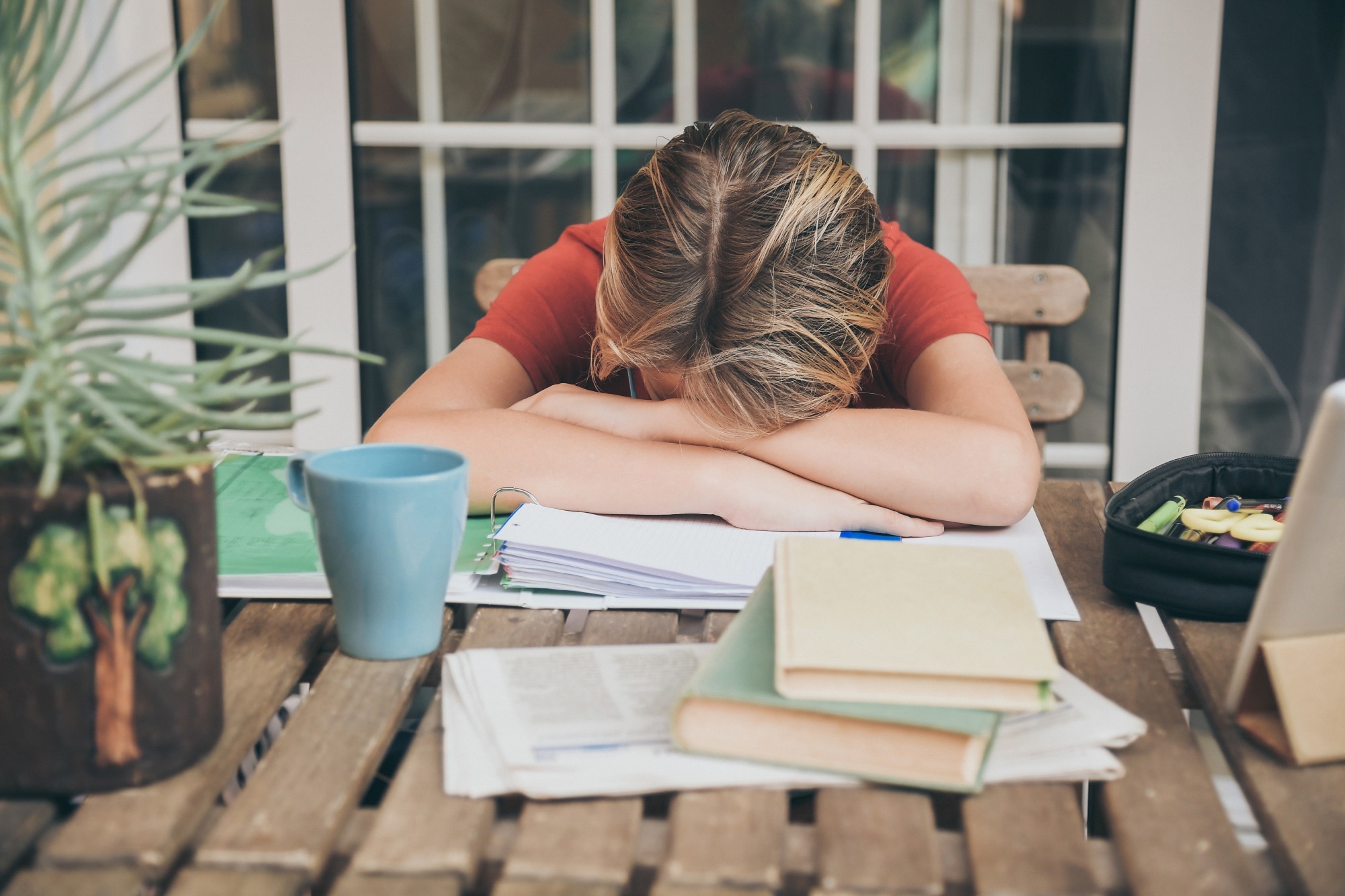 Study: Structural brain changes in patients with post-COVID fatigue: a prospective observational study. Image Credit: Fabio Principe/Shutterstock
