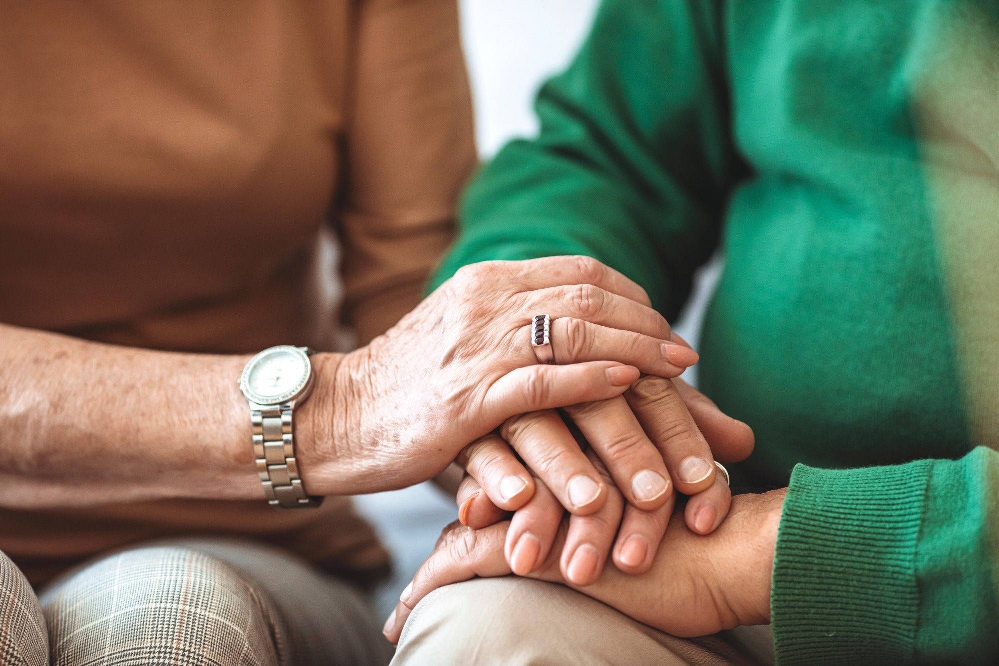 Study: Marital Histories and Associations With Later-Life Dementia and Mild Cognitive Impairment Risk in the HUNT4 70+ Study in Norway. Image Credit: Dragana Gordic / Shutterstock