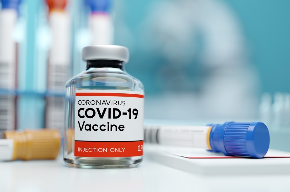 Study: Maternal third dose of BNT162b2 mRNA vaccine and risk of infant COVID-19 hospitalization. Image Credit: solarseven / Shutterstock.com