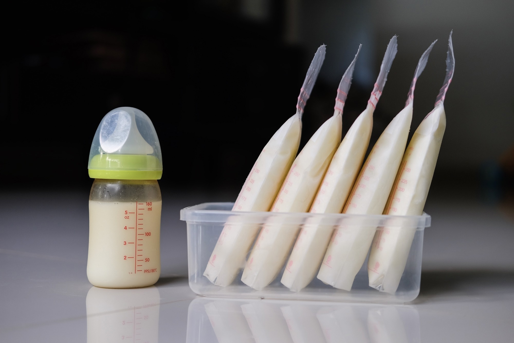 Study: Associations between Maternal Nutrition and the Concentrations of Human Milk Oligosaccharides in a Cohort of Healthy Australian Lactating Women. Image Credit: Paradee Siriboon / Shutterstock.com