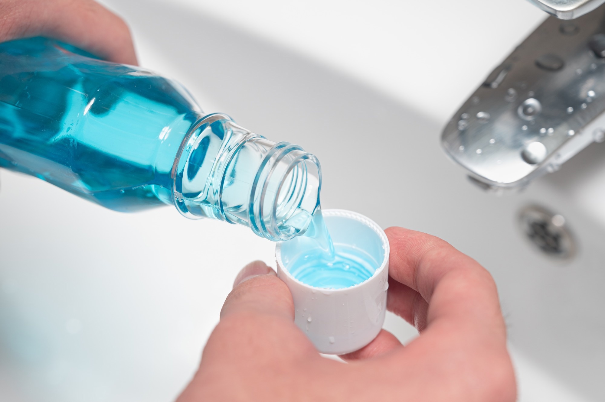 Study: Evaluation of alcohol-free mouthwash for studies of the oral microbiome. Image Credit: JuJae-young/Shutterstock.com