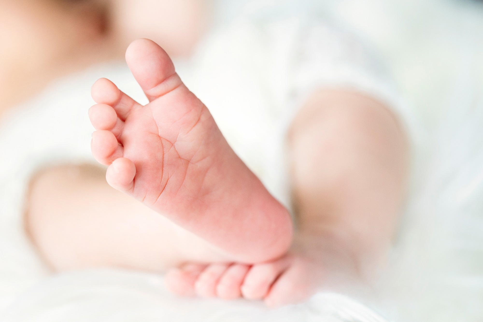 Study: Small babies, big risks: global estimates of prevalence and mortality for vulnerable newborns to accelerate change and improve counting. Image Credit: fradis_photo/Shutterstock.com