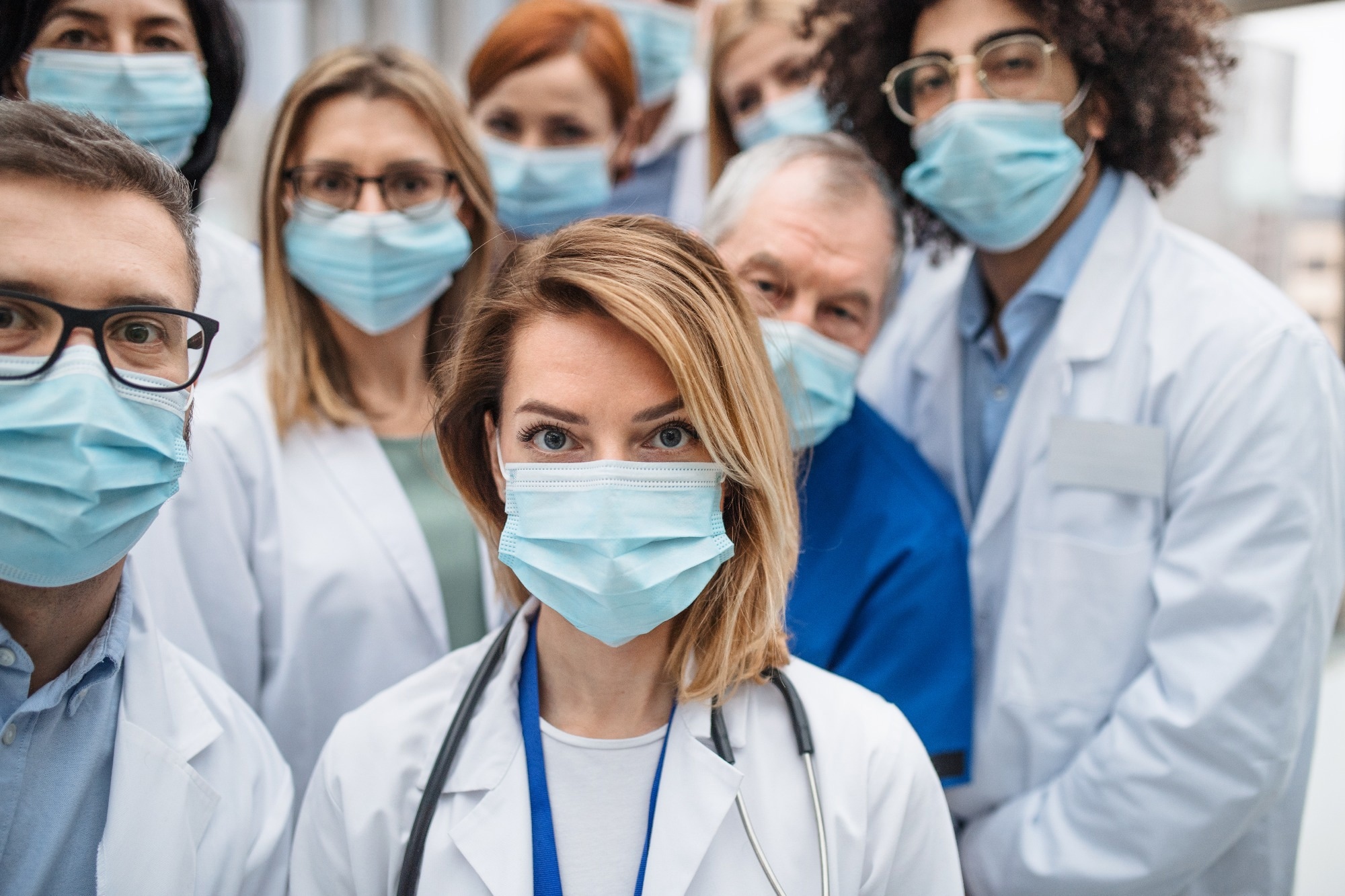 Étude : Pour la sécurité des patients, il n'est pas temps de retirer les masques dans les établissements de santé.  Crédit d'image : GroundPicture/Shutterstock.com