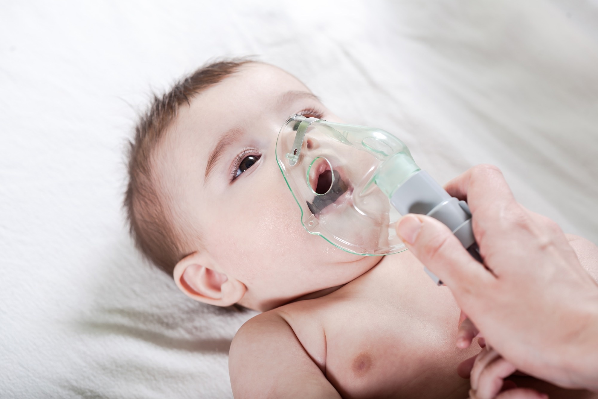 Study: Respiratory syncytial virus infection during infancy and asthma during childhood in the USA (INSPIRE): A population-based, prospective birth cohort study. Image Credit: Alexander Ishchenko / Shutterstock.com