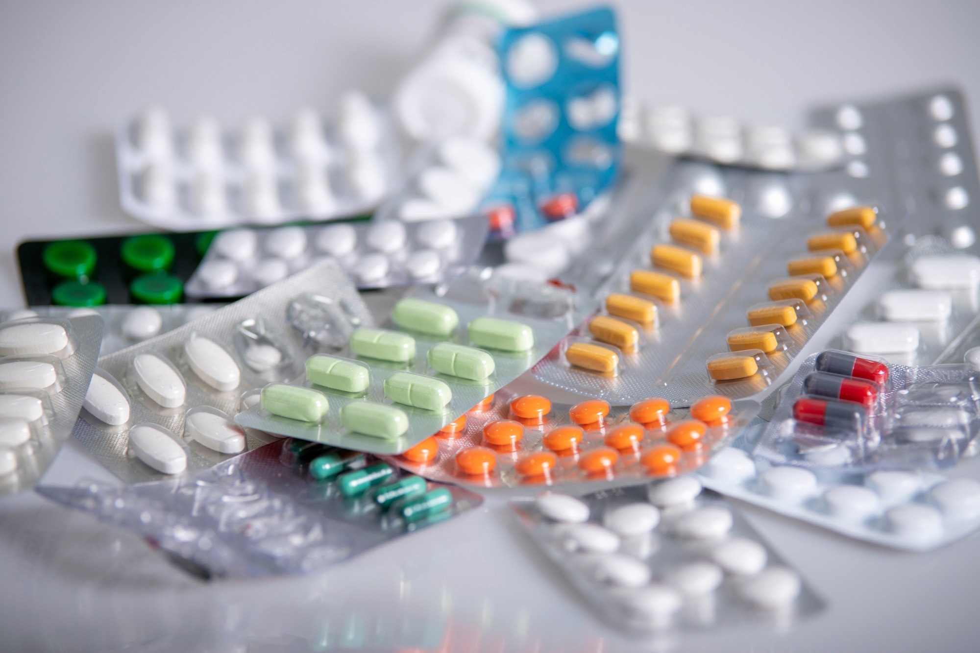 Study: Projected Savings for Generic Oncology Drugs Purchased via Mark Cuban Cost Plus Drug Company Versus in Medicare. Image Credit: Celil Kirnapci / Shutterstock.com