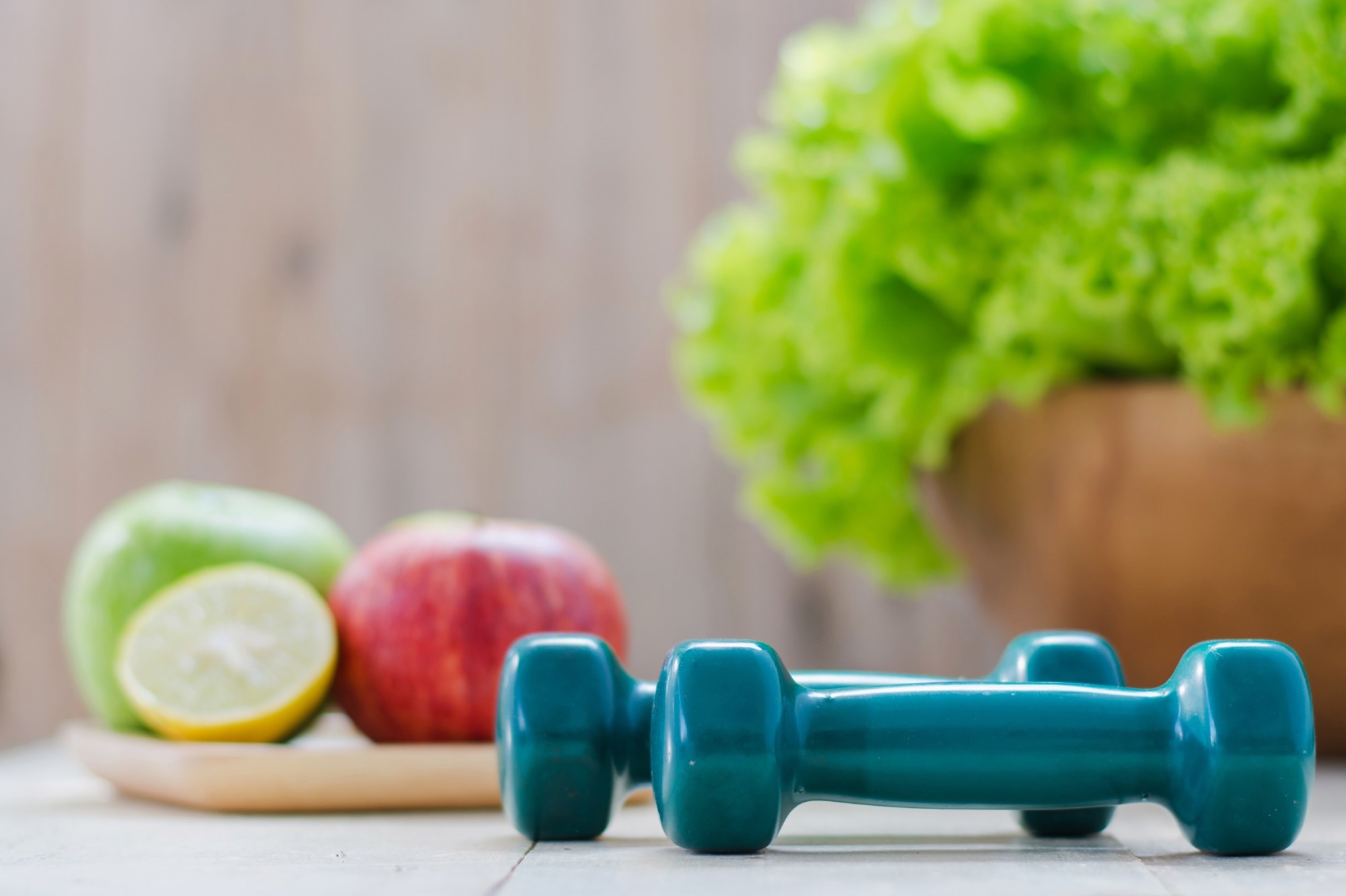 Study: Impact of Diet and Exercise Interventions on Cognition and Brain Health in Older Adults: A Narrative Review. Image Credit: Isarat / Shutterstock.com