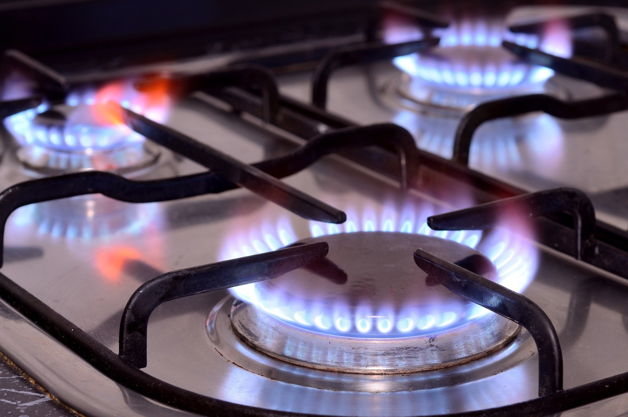 Study: Gas and Propane Combustion from Stoves Emits Benzene and Increases Indoor Air Pollution. Image Credit: Hamik/Shutterstock.com
