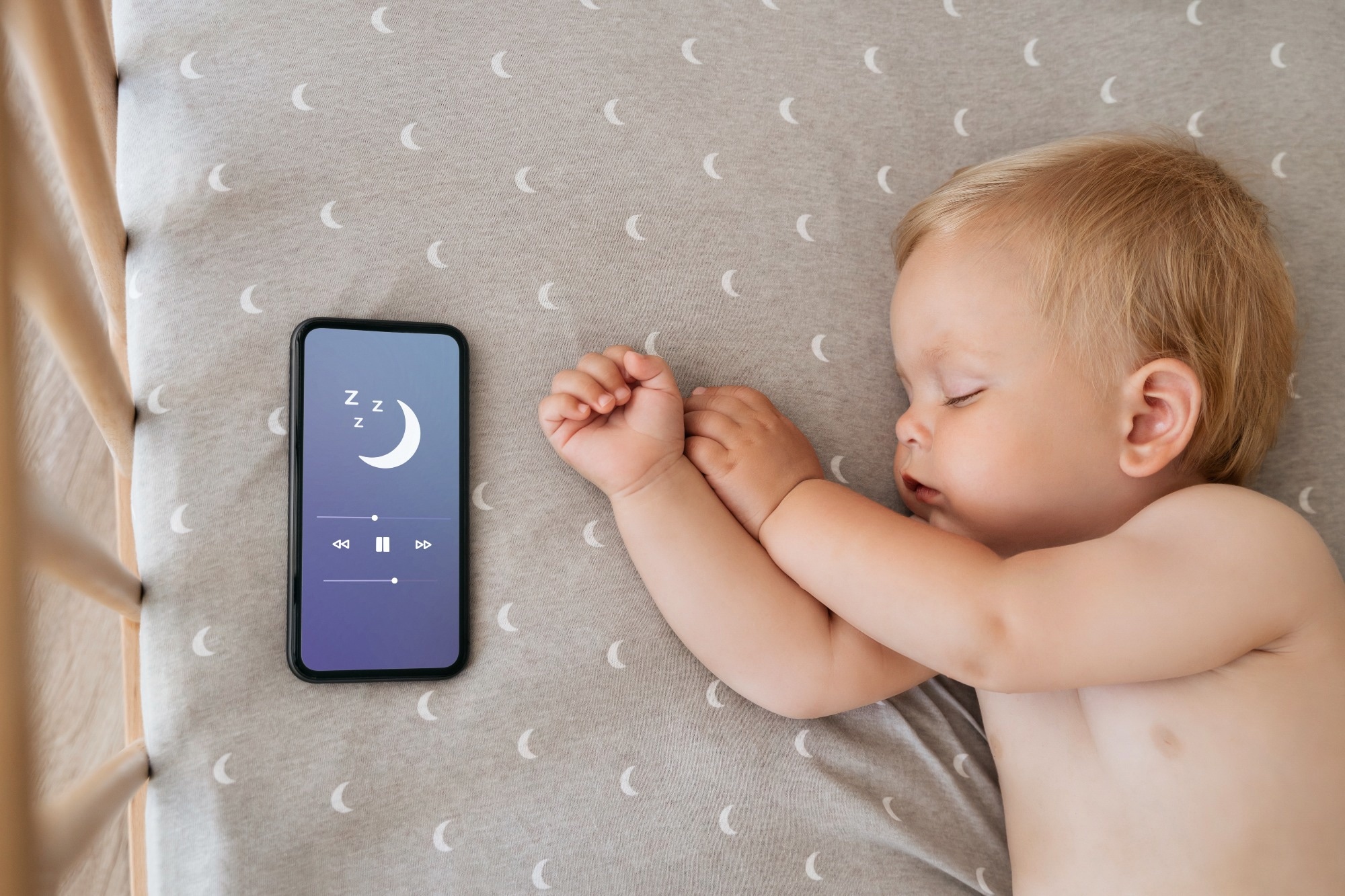 Study: The impact of extreme summer temperatures in the United Kingdom on infant sleep: Implications for learning and development. Image Credit: ArseniiPalivoda/Shutterstock.com