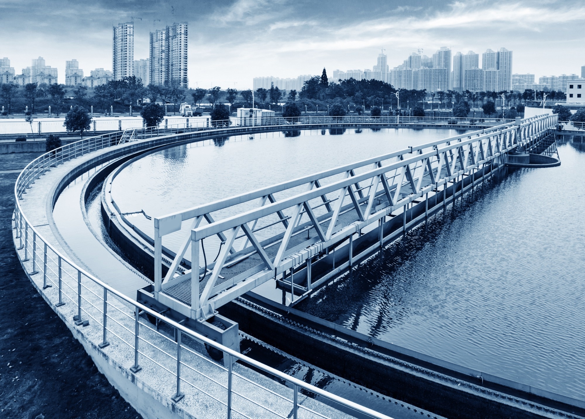 Study: Omicron COVID-19 case estimates based on previous SARS-CoV-2 wastewater load, Regional Municipality of Peel, Ontario, Canada. Image Credit: hxdyl / Shutterstock.com