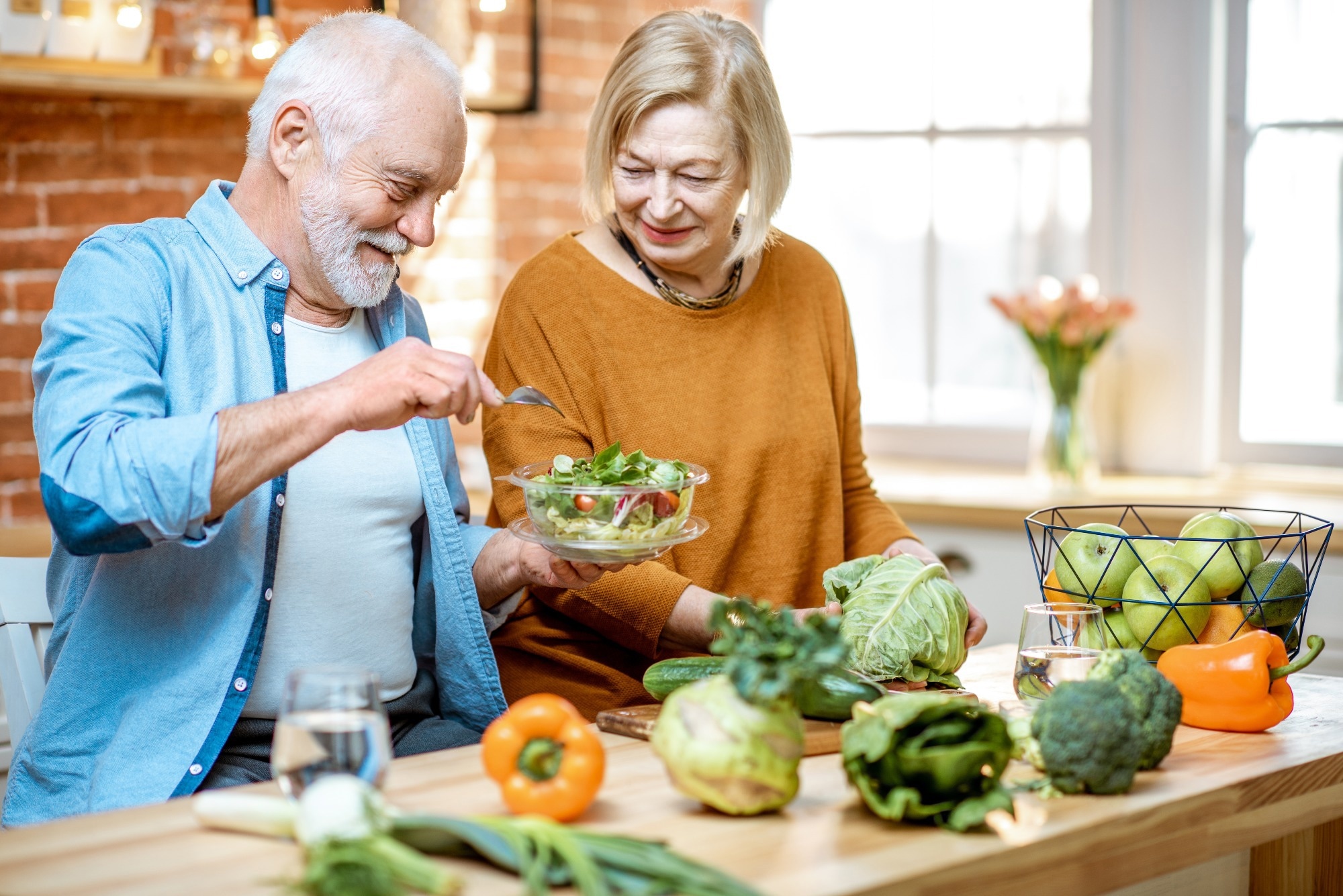 Study: Diet, pace of biological aging, and risk of dementia in the Framingham Heart Study, Image Credit: RossHelen/Shutterstock.com